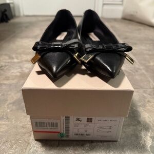 Burberry Black Leather Pointed Toe Bow Flats
